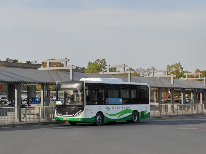 運行中的新開通旅游公交線路。受訪者供圖